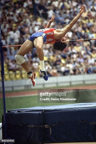 Bruce Jenner Olympics 1976 Photos and Premium High Res Pictures - Getty ...