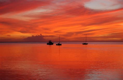 Hawaii Sunset over the Ocean, Molokai Harbor Rose Braverma… | Flickr