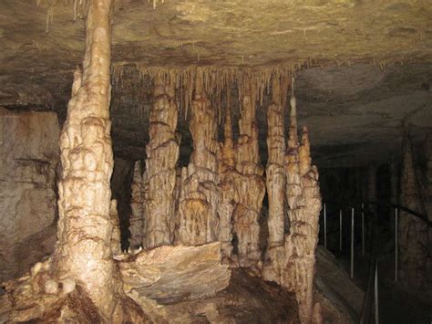 Top 8 Kentucky Caves to Tour