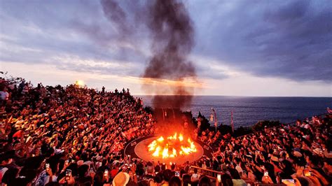 BN18 - Uluwatu Sunset - Kecak Dance - Dinner - Bali Nusa Tours