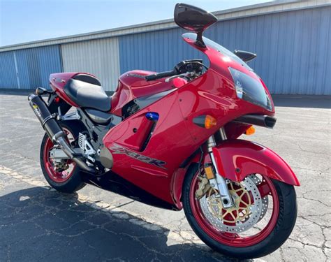 2000 Kawasaki Ninja ZX-12R – Iconic Motorbike Auctions