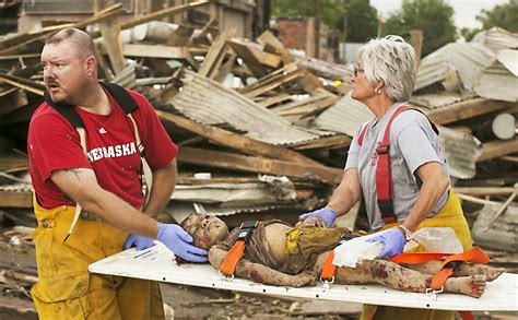 Direct hit by ‘swarm’ of tornadoes obliterates small Nebraska town ...