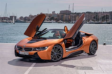 2018 BMW i8 Roadster convertible hybrid supercar image gallery ...