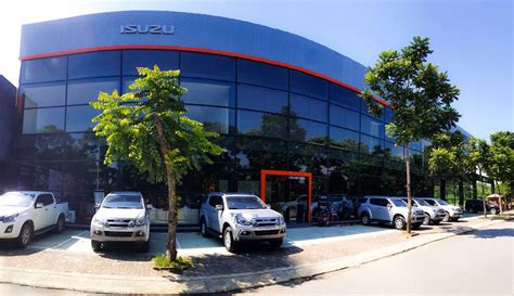 THE 26TH ISUZU DEALERS - D SQUARE BNN OFFICIALLY OPERATES | ISUZU VIETNAM