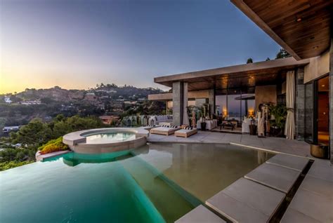 $20 Million Contemporary Hilltop Home In Los Angeles, CA | Homes of the ...