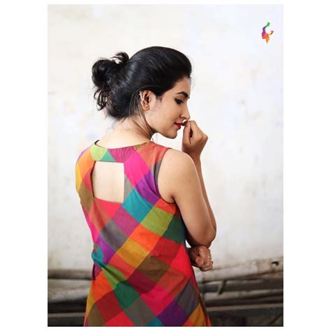 Madras Checks (2/3) | www.tamarachennai.com | Salwar neck designs ...