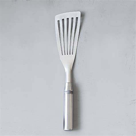 Stainless Steel Fish Spatula - Shop | Pampered Chef Canada Site