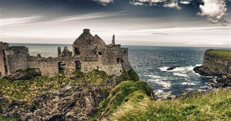 Dunluce Castle Walk | Explore a Scenic Cliffside Castle | 10Adventures