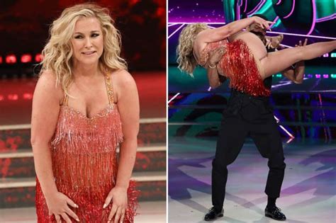 Anastacia suffers wardrobe malfunction as she flashes intimates on Dancing With The Stars ...