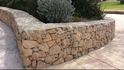 Brick and stone Art Perth WA: Dry laid limestone rubble wall