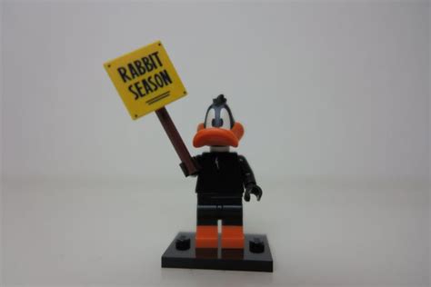 LEGO Minifigur Looney Tunes Daffy Duck | Comprare su Ricardo