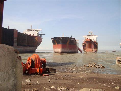 Salvage Ship Recycling in Ship Breaking Yard Chittagong Bangladesh: Chittagong Ship Breaking ...