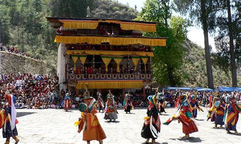 25 Best Bhutan Festivals