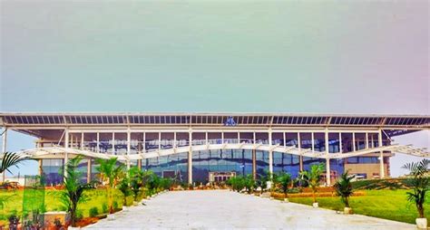 File:Allahabad Airport Terminal New.jpg - Wikimedia Commons