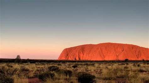 The BEST Uluru-Kata Tjuta National Park Meet the Locals 2022 - FREE Cancellation | GetYourGuide