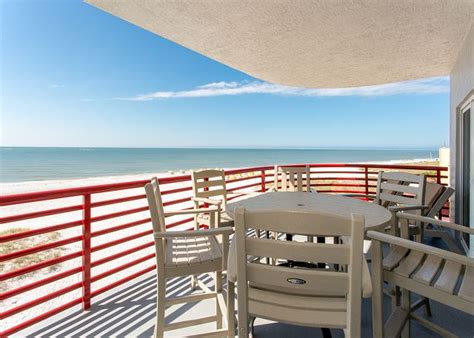 Madeira Beach Vacation Rentals | Sunhost Resorts