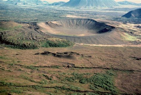 What Are Tuff Rings and How Do They Form? | Geology Base