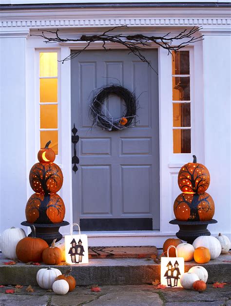 50 Chilling and Thrilling Halloween Porch Decorations for 2022