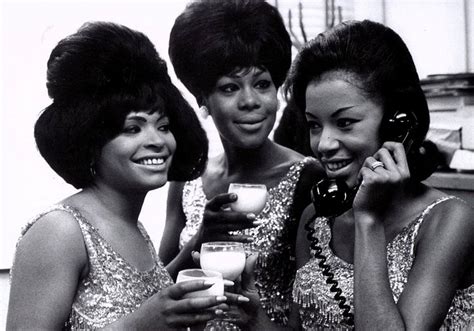 Pin by M Pritchett on Marvelettes | Soul artists, Rhythm and blues ...