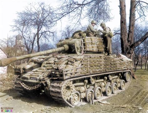 The Sherman M4A3 76W: The tank that would grow into the ultimate ...