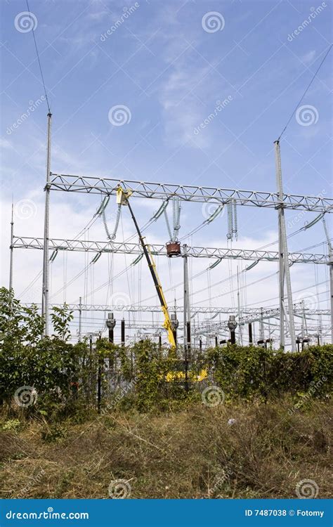 Repairing High Voltage Power Lines Stock Photo - Image of repair ...