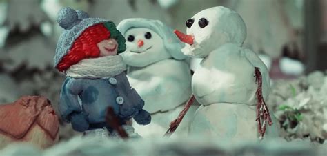 SIA se prepara para la navidad con su nuevo video “Snowman” – Hertz ...