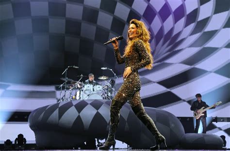 Shania Twain at Caesars Palace, Las Vegas - The New York Times