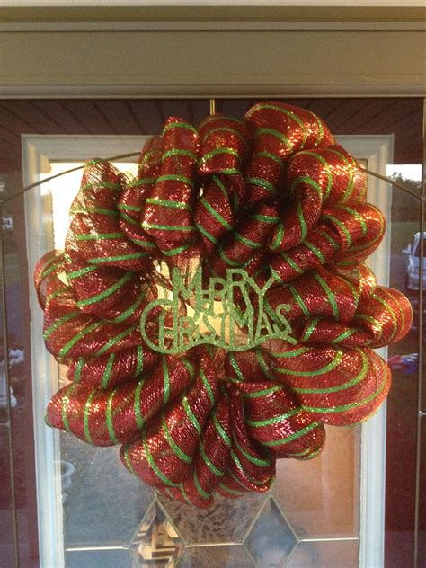 Christmas mesh ribbon wreath | Mesh ribbon wreaths, Christmas mesh ribbon wreath, Crafts