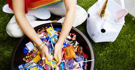 What Halloween Candy Should Kids Eat? | POPSUGAR Family