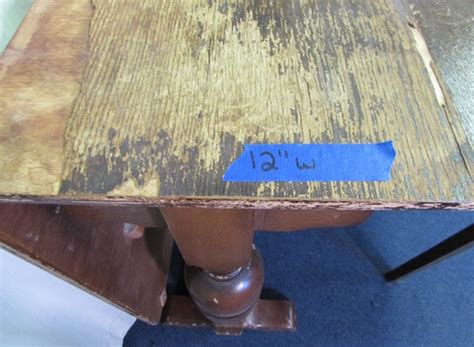 Lot Detail - Vintage Drop Leaf Table