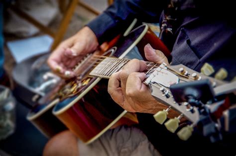 7 Popular Finger Picks to Clarify Your Fingerpicking - The Guitar Journal