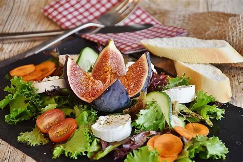 salad, figs, cheese, goat cheese, starter, food, benefit from, fig ...