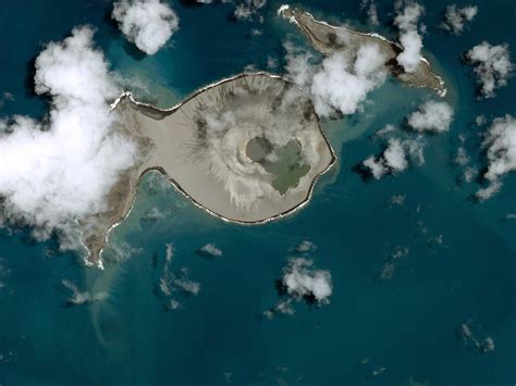 Volcanic Eruption Created New Island In The Pacific - Business Insider