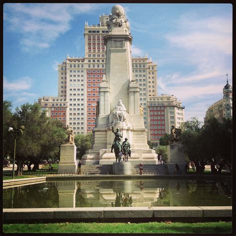 Plaza de España Madrid, Spain | Travel photos, Travel bucket, Travel ...