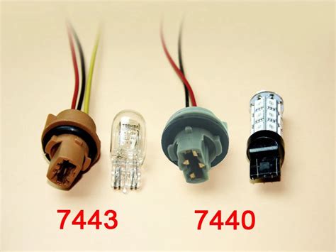 7440 VS 7443 Bulbs | What’s The Difference?