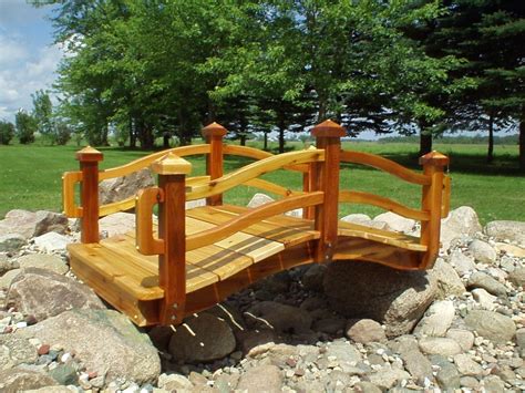 Garden Bridges: Handcrafted wooden bridges