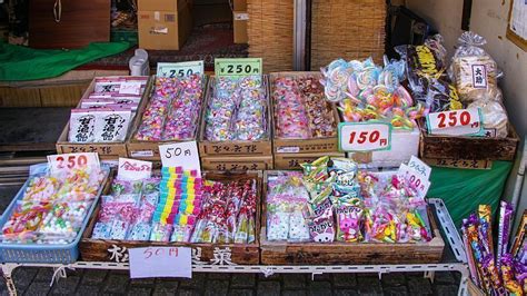 Candy Alley (Kashiya Yokocho) - Kawagoe Travel