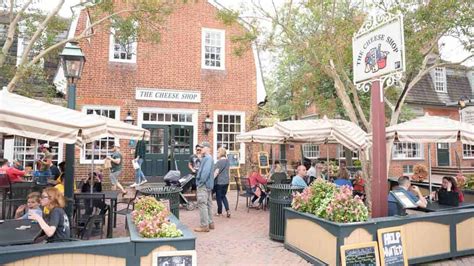 15 Best Restaurants In Williamsburg, Virginia | Foodie Guide