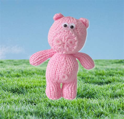 Ravelry: Pipsqueak the Pig pattern by Amanda Berry