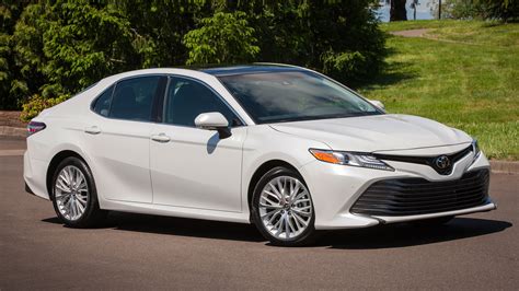 Download Car White Car Vehicle Toyota Camry XLE HD Wallpaper