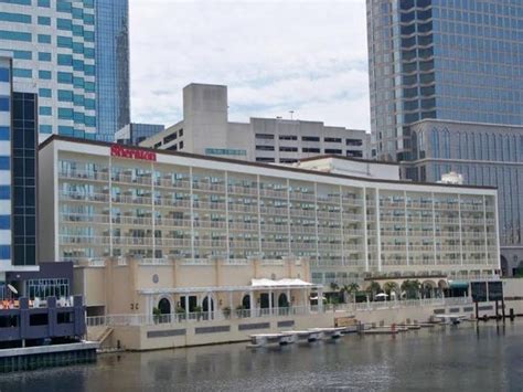 Sheraton Tampa Riverwalk Hotel - Compare Deals