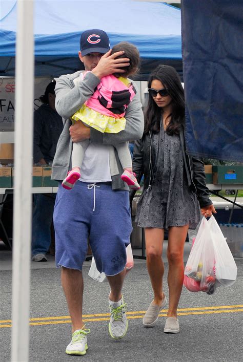 Mila Kunis with family at the farmers market -07 – GotCeleb