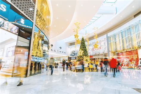 HD wallpaper: People in the shopping center of the Christmas atmosphere ...