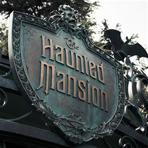 Tokyo Disneyland – Haunted Mansion | Dejiki.com