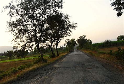 Stock Pictures: Country Roads in India