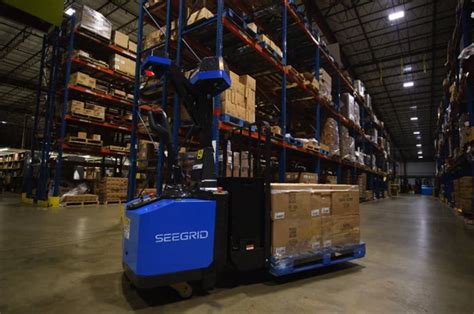 Autonomous Guided Vehicles in Warehouse Management - Tempo