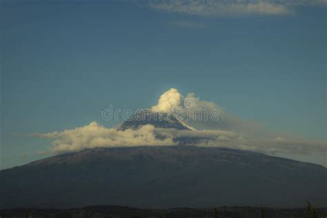 Fumarole Coming Out of the Volcano Popocatepetl Crater Stock Photo - Image of orange, eruption ...