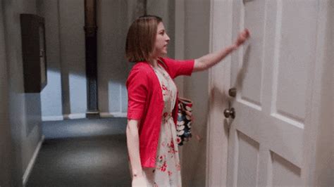 Knock On Door GIFs - Find & Share on GIPHY