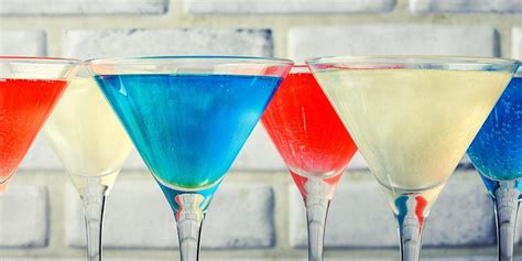 How to Make Cocktails Sparkle With The Mixer