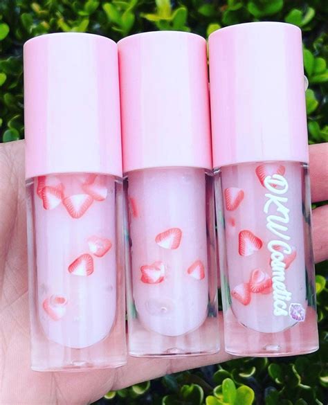 Strawberry lip gloss – Artofit